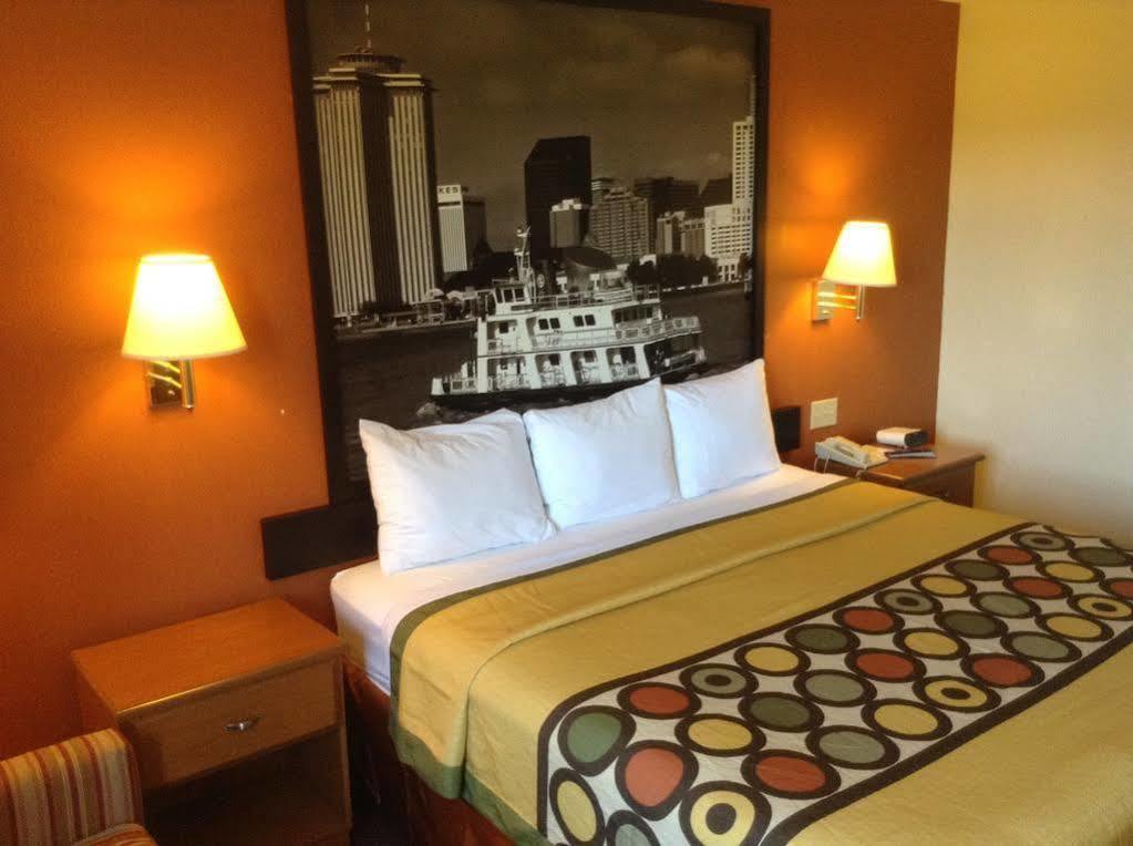 Super 8 By Wyndham New Orleans Hotel Esterno foto